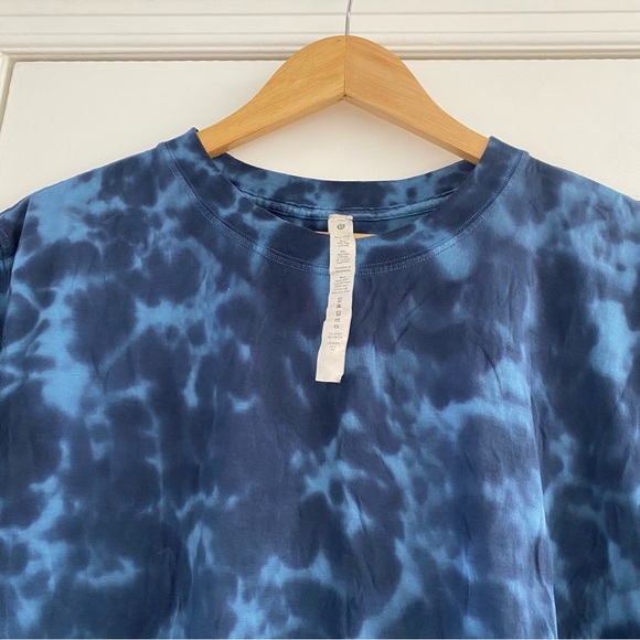 Lululemon Athletica All Yours Cotton T-Shirt *in Marmoleado Navy Tie Dye - Picture 4 of 8